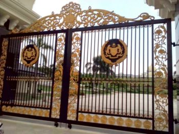 The Gate at the King's Palace, Kuala Lumpur