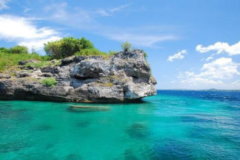 Pescador Island in Moalboal, credits to photo owner